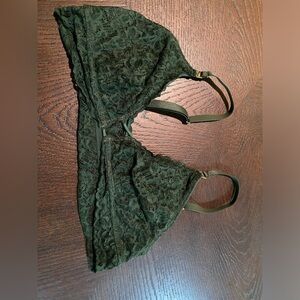 Aerie. Bralette. Large.